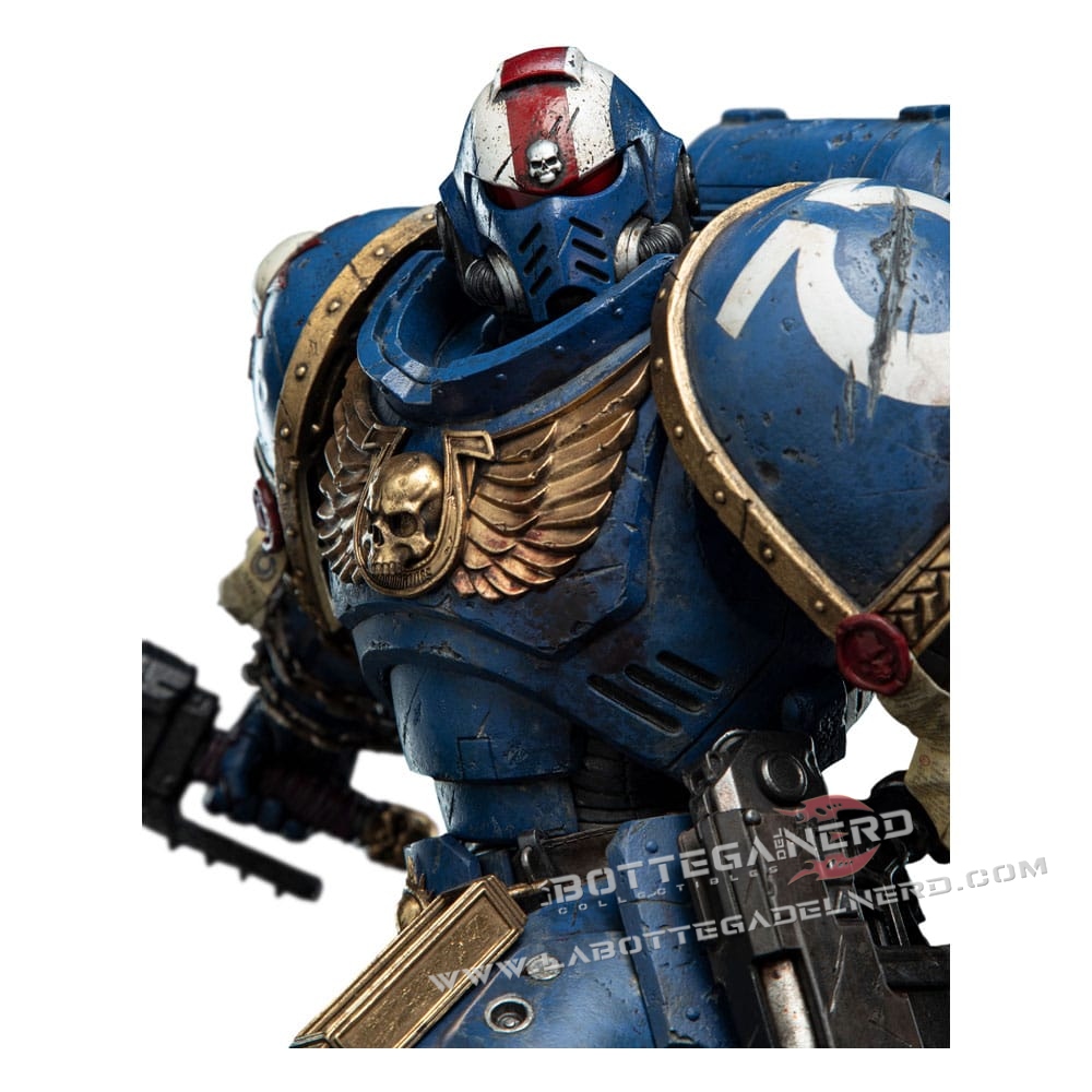 Warhammer 40K Space Marine 2 - Statue Lieutenant Titus Battleline 63cm - immagine 2