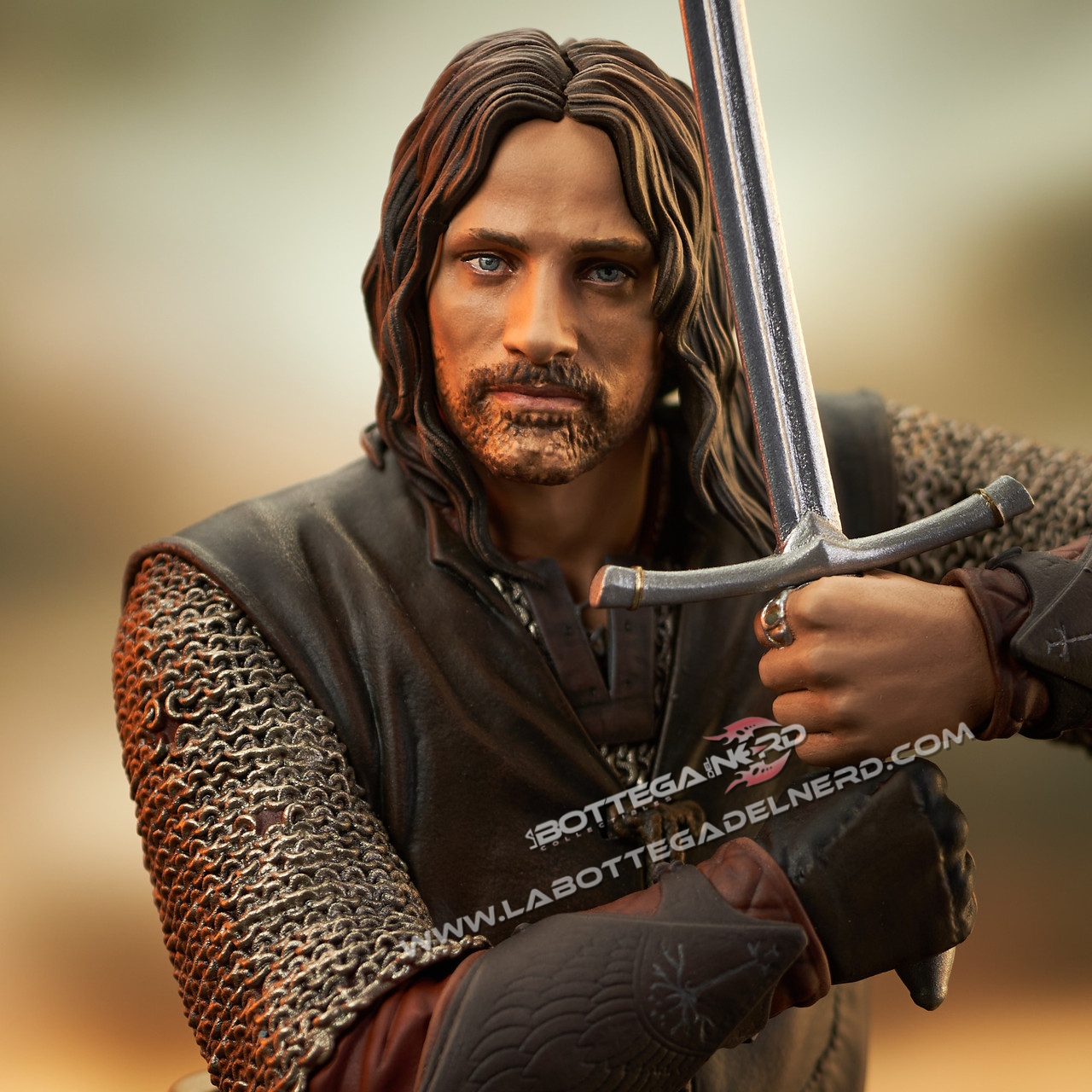 The Lord of the Rings - Gallery Statue Aragorn 25cm - immagine 3