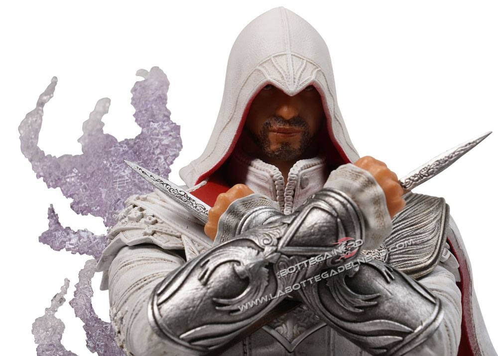 Assassin's Creed Brotherhood - Statue Master Assassin Ezio 25cm - immagine 3