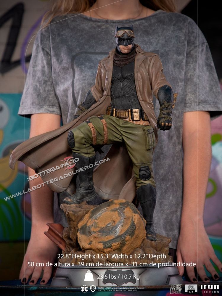 Zack Snyder's Justice League - Statue 1/4 Batman Knightmare 58cm - immagine 6