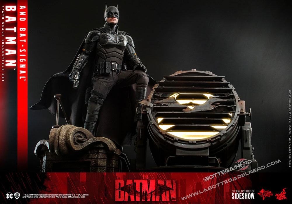 The Batman - Masterpiece Action Figure 1/6 Batman with Bat-Signal 31cm - immagine 9