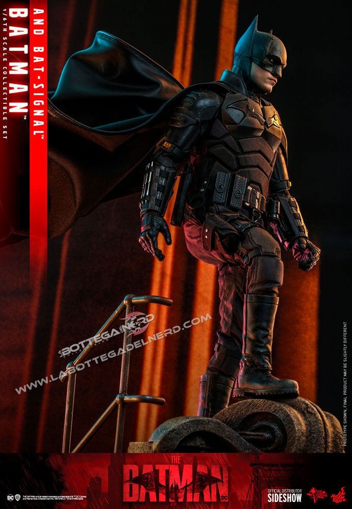 The Batman - Masterpiece Action Figure 1/6 Batman with Bat-Signal 31cm - immagine 5