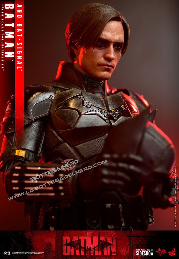 The Batman - Masterpiece Action Figure 1/6 Batman with Bat-Signal 31cm - immagine 4