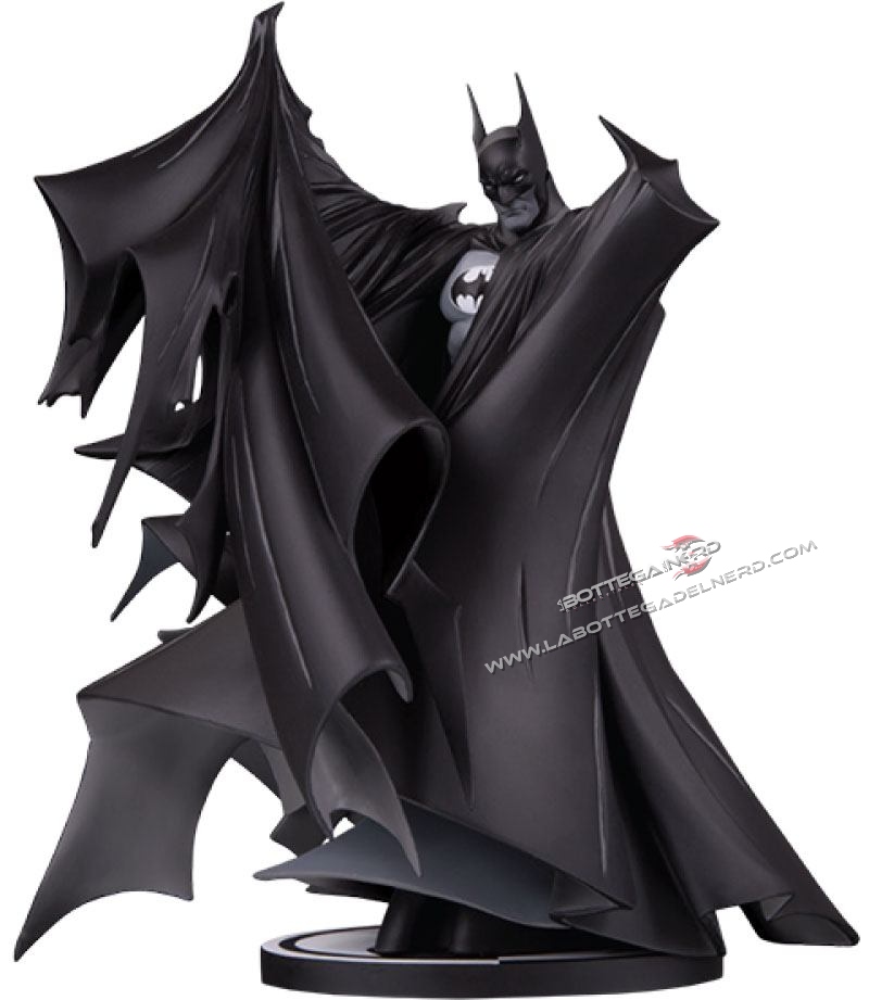 Batman - Black & White Batman by Todd McFarlane 24cm V. 2.0 - immagine 2