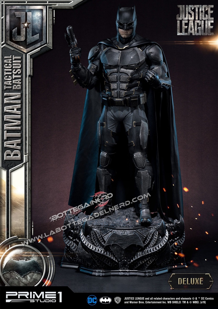 Justice League - Statua Batman Tactical Batsuit 88cm DELUXE - immagine 5