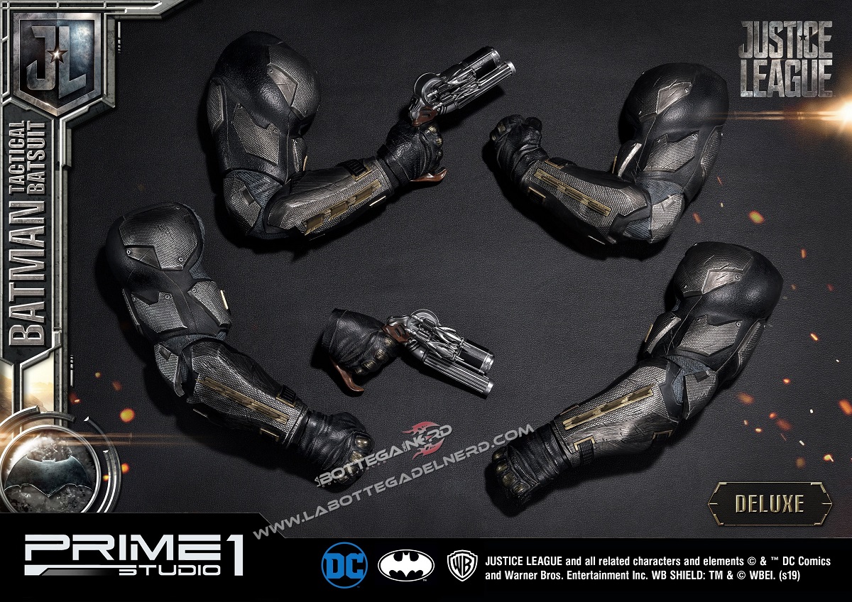 Justice League - Statua Batman Tactical Batsuit 88cm DELUXE - immagine 7