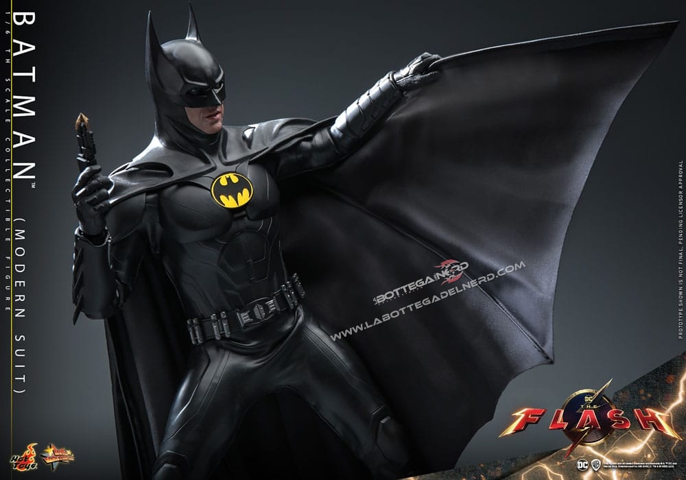 The Flash - Action Figure 1/6 Batman (Modern Suit) 30cm - immagine 8