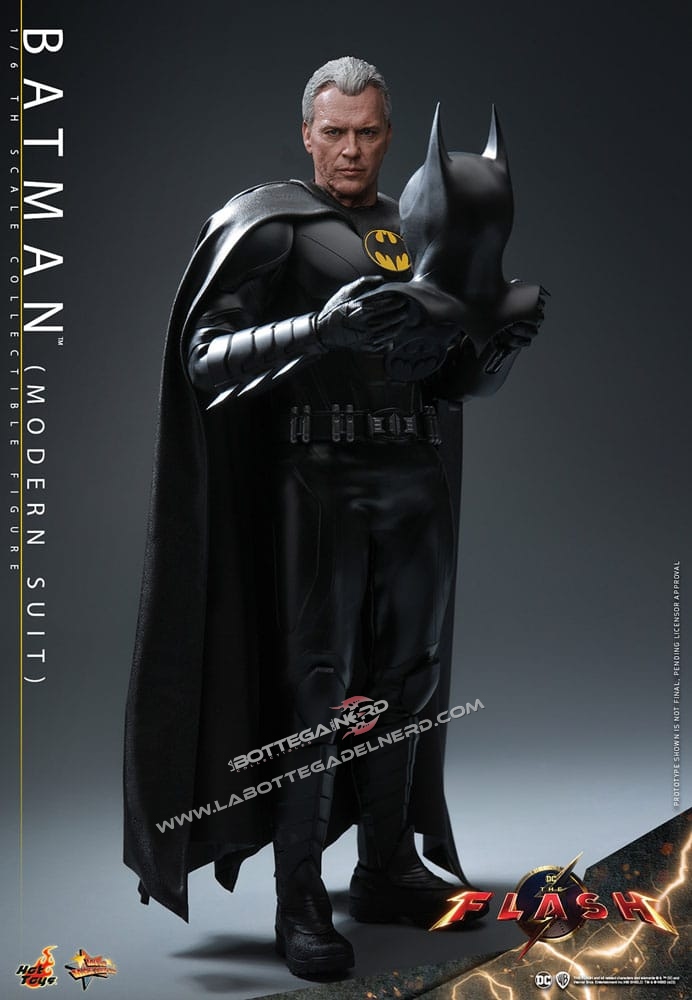 The Flash - Action Figure 1/6 Batman (Modern Suit) 30cm - immagine 5