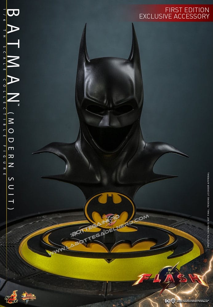 The Flash - Action Figure 1/6 Batman (Modern Suit) 30cm - immagine 9