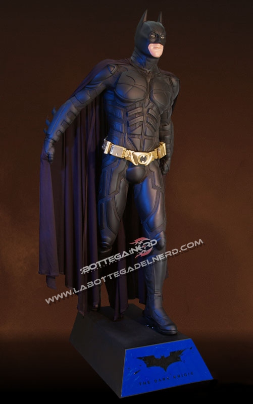 DC - The Dark Knight Batman Life Size Statue (Dimensioni reali) 189cm - immagine 2