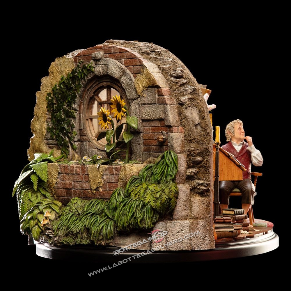 The Lord of the Rings - Statue 1/6 Bilbo Baggins in Bag End 52cm - immagine 2