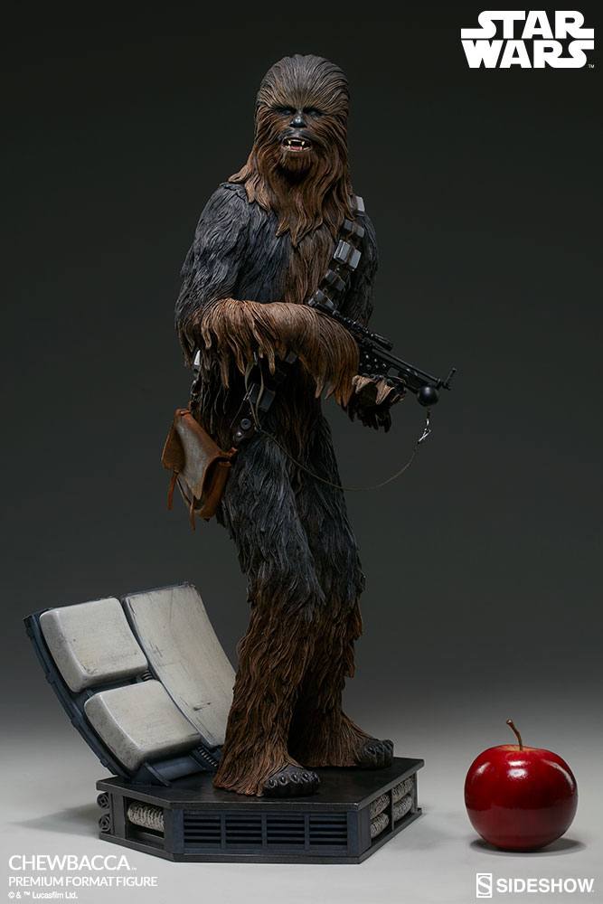 Star Wars - Premium Format Chewbacca 60cm - immagine 2