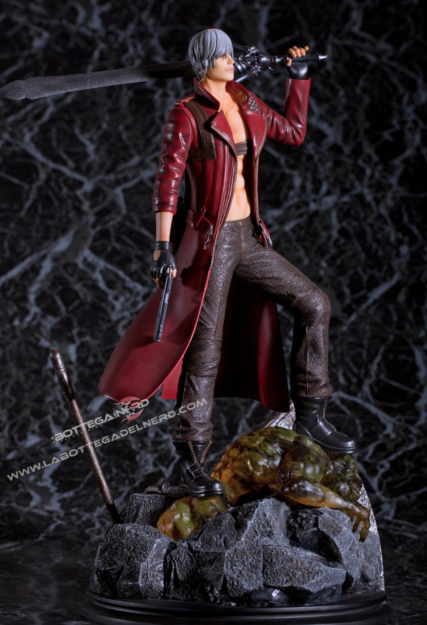 Devil May Cry 3 - Statua Dante 40cm - immagine 2