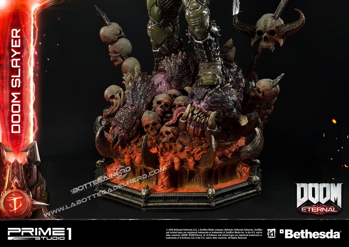 Doom Eternal - Statua Doom Slayer REGULAR 108cm - immagine 10