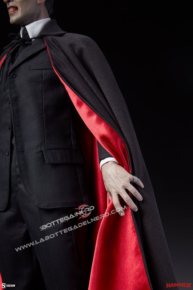 Dracula - Premium Format Statue Dracula (Christopher Lee) 56cm - immagine 5