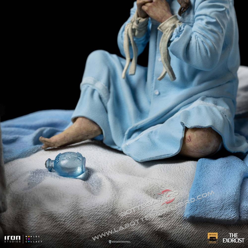 The Exorcist - Statue Deluxe 1/10 Possessed Regan McNeil 24cm - immagine 6