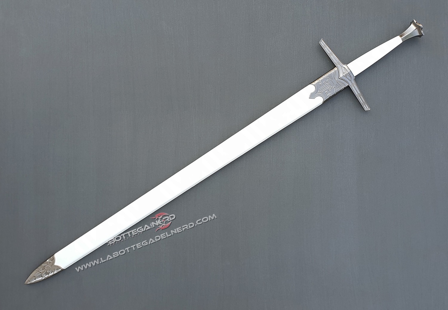 The Witcher - NETFLIX SERIES Replica Spada d'argento Geralt di Rivia Deluxe - immagine 5