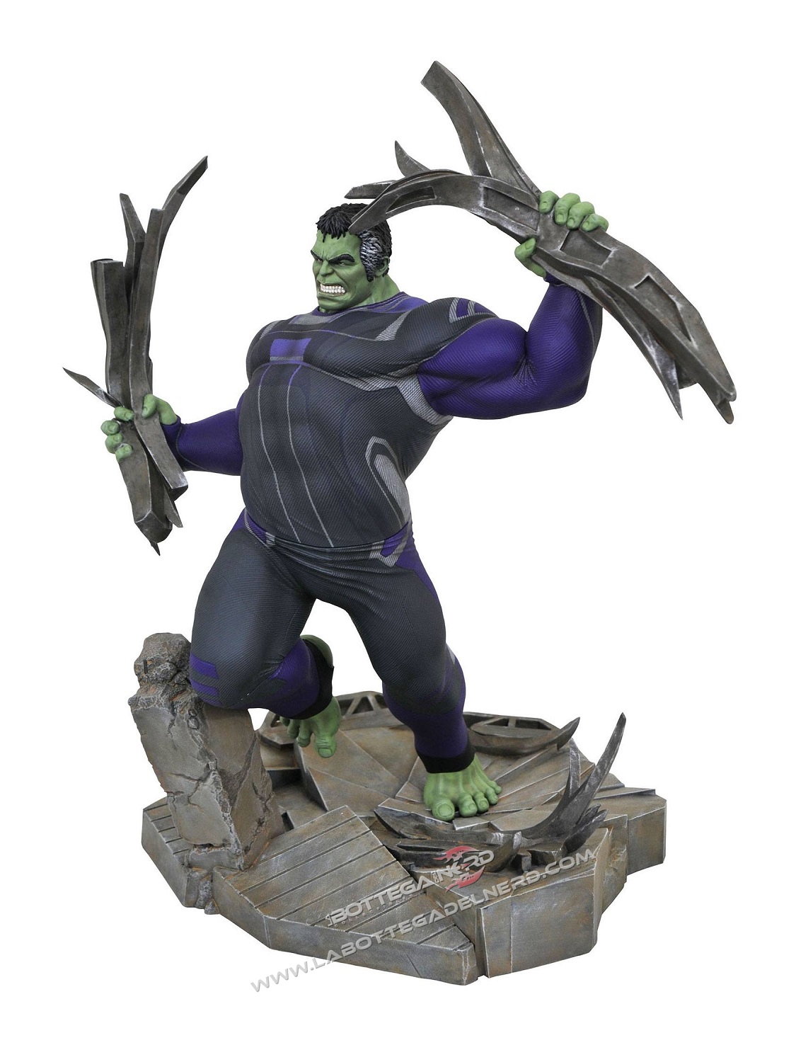 Avengers: Endgame - Diorama Tracksuit Hulk 23cm - immagine 2