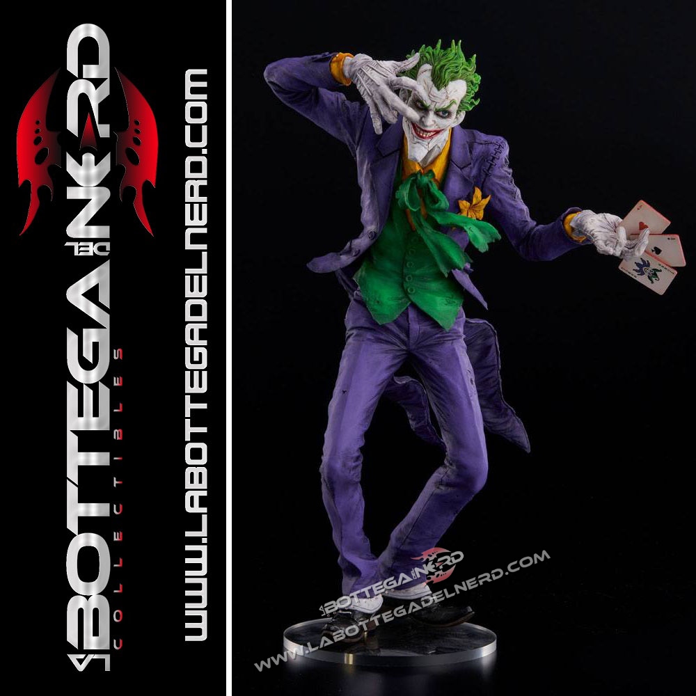 DC Comics - Statue The Joker Laughing Purple 30cm