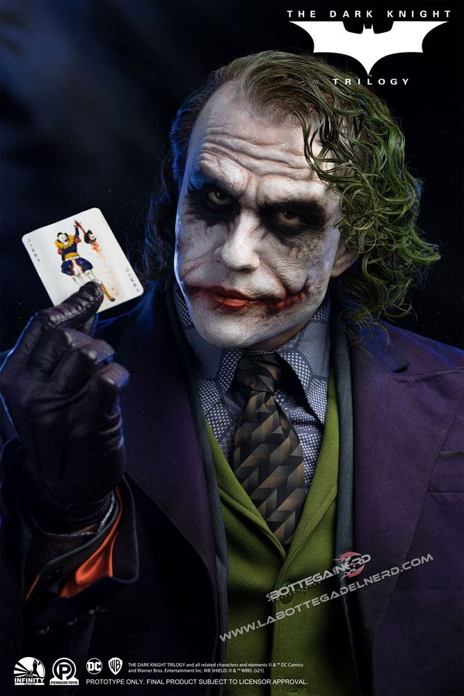 The Dark Knight - Infinity Studio Life-Size Bust Joker 82cm - immagine 3