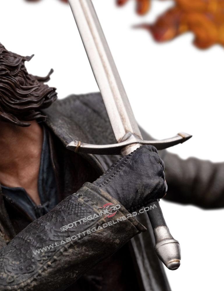 Il Signore degli Anelli - Figures of Fandom PVC Statue Aragorn 28cm - immagine 6