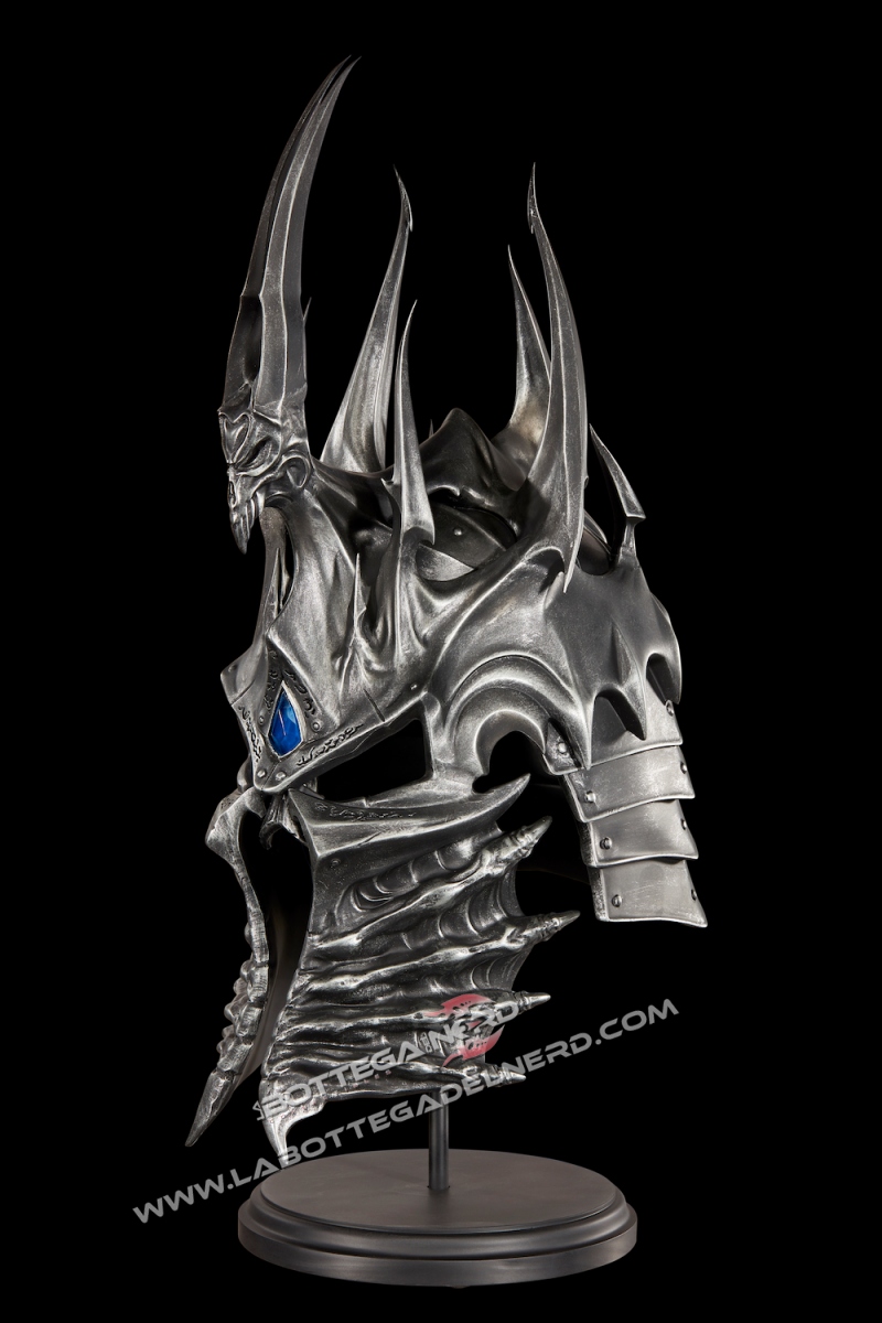 BLIZZARD World of Warcraft - Helm of Domination Lich King Exclusive - immagine 7
