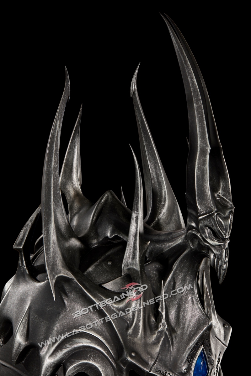BLIZZARD World of Warcraft - Helm of Domination Lich King Exclusive - immagine 8