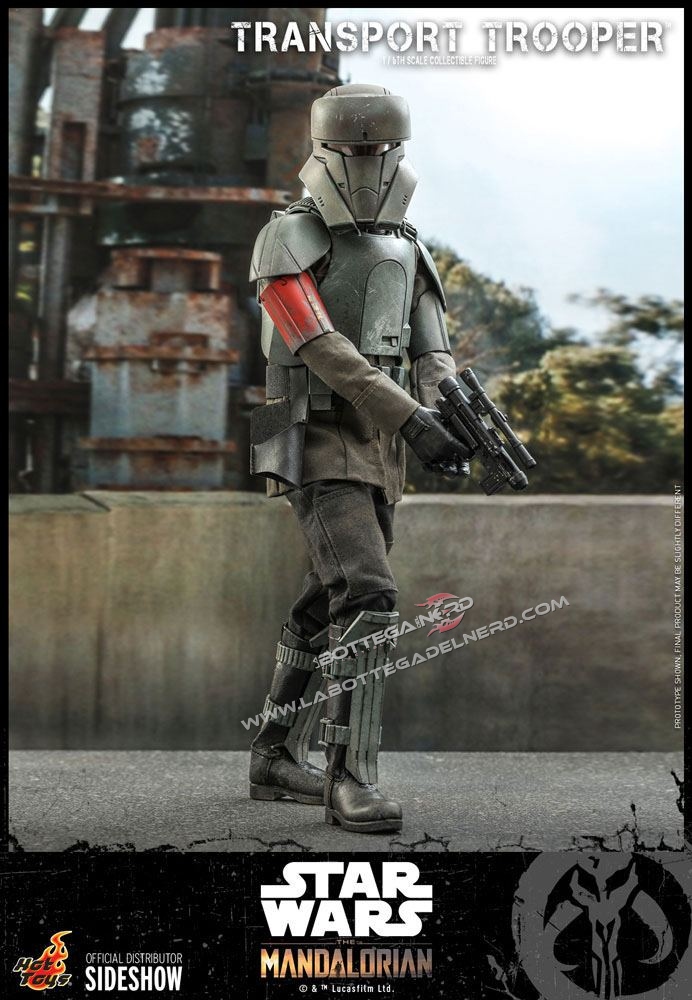 Star Wars The Mandalorian - Action Figure 1/6 Transport Trooper 31cm - immagine 2