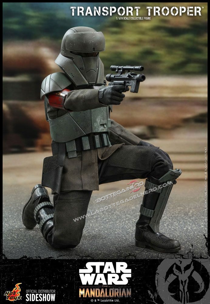 Star Wars The Mandalorian - Action Figure 1/6 Transport Trooper 31cm - immagine 4
