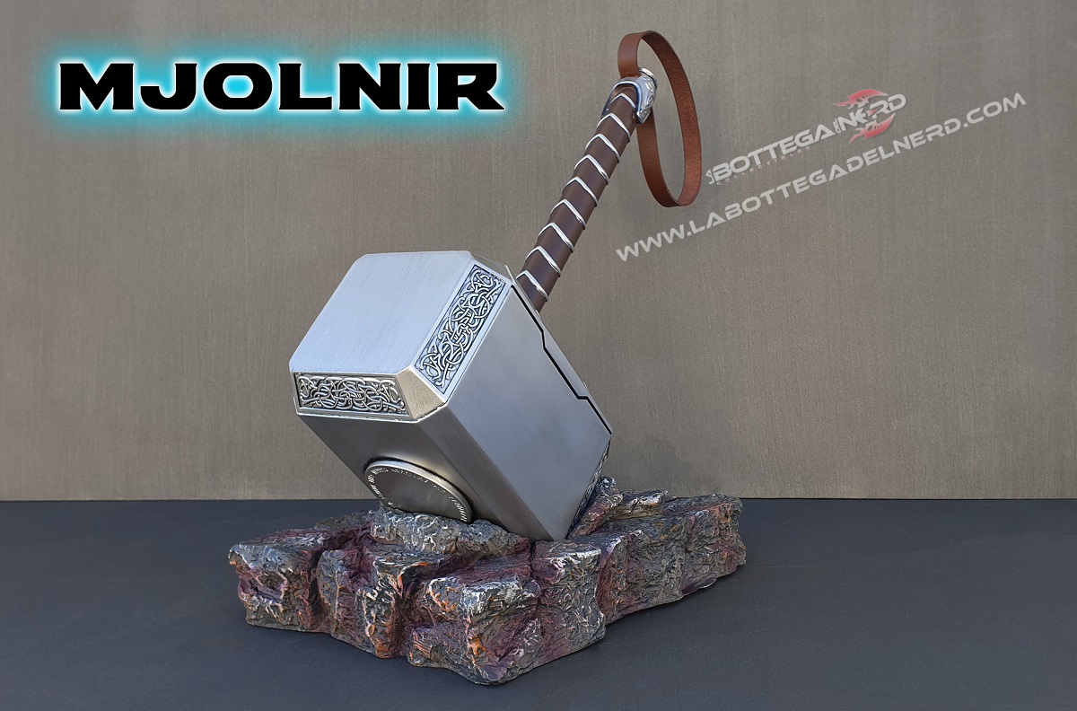 Marvel - Base d'appoggio Deluxe per Martello di Thor (Mjöllnir) - immagine 7