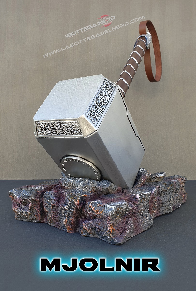 Marvel - Base d'appoggio Deluxe per Martello di Thor (Mjöllnir) - immagine 6