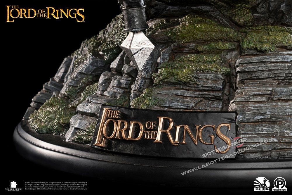 The Lord of the Rings - Life-Size Bust The Ringwraith 147cm - immagine 11