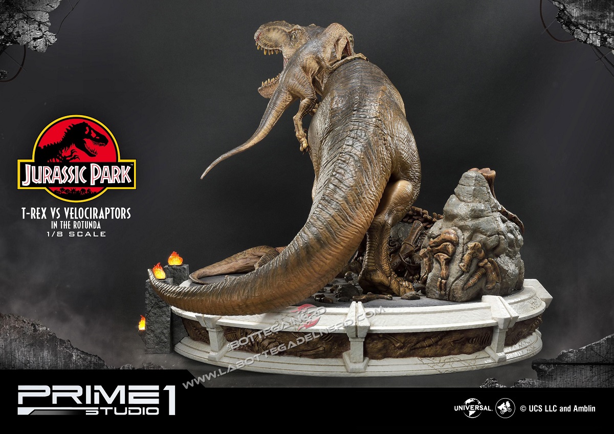 Jurassic Park - Statua 1/8 T-Rex vs Velociraptors 65cm - immagine 6