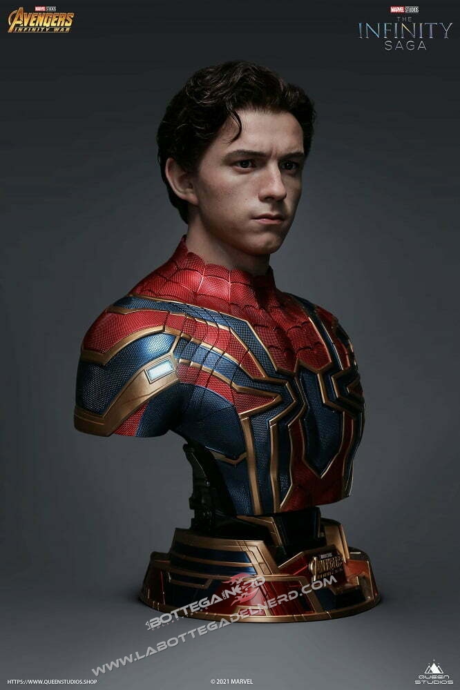 MARVEL - Iron Spider-Man Bust 1/1 Queen Studios 70cm - immagine 5