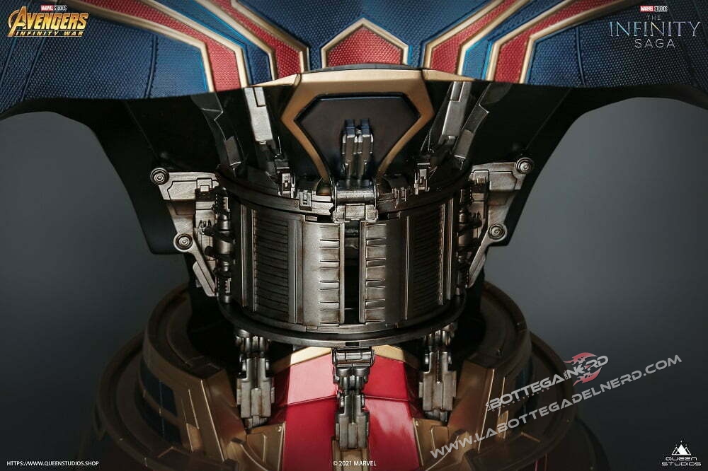MARVEL - Iron Spider-Man Bust 1/1 Queen Studios 70cm - immagine 10