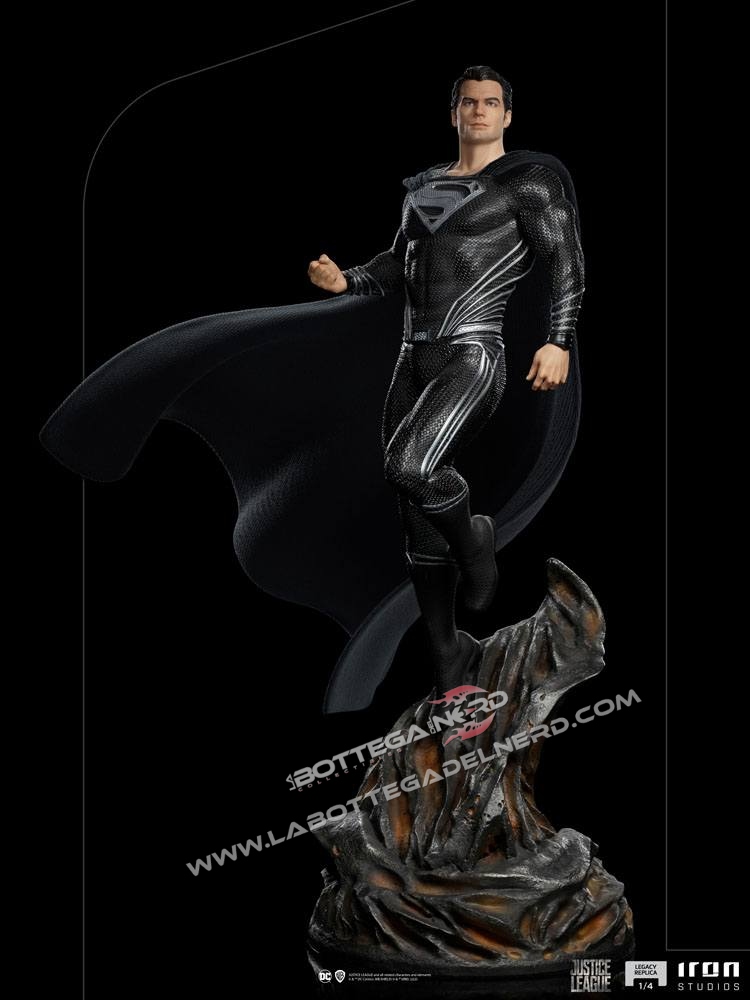 Zack Snyder's Justice League - Statue 1/4 Superman Black Suit 69cm - immagine 2