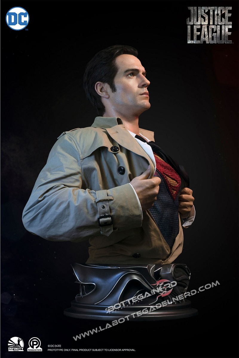 DC Comics: Justice League - Superman Life Sized Bust 88cm - immagine 10