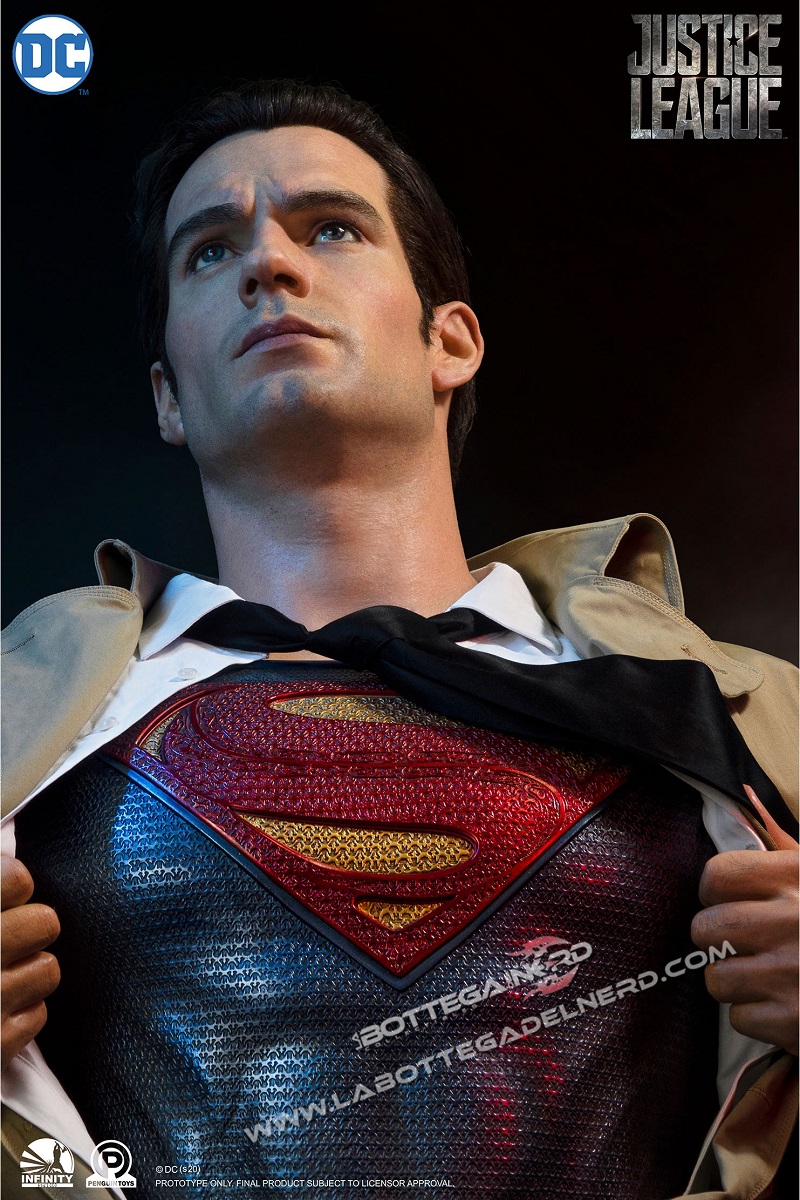 DC Comics: Justice League - Superman Life Sized Bust 88cm - immagine 8