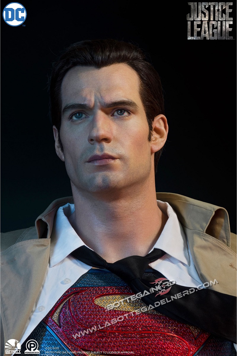 DC Comics: Justice League - Superman Life Sized Bust 88cm - immagine 5