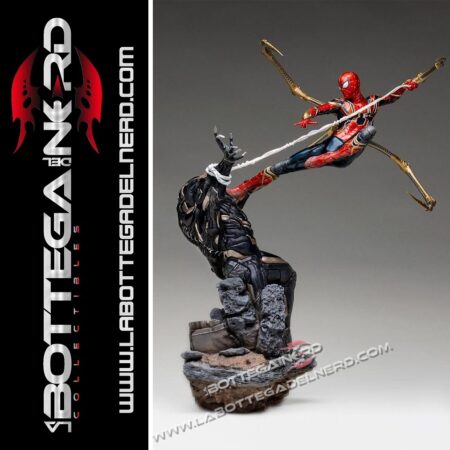 Avengers: Endgame - Statua Iron Spider vs Outrider 36cm