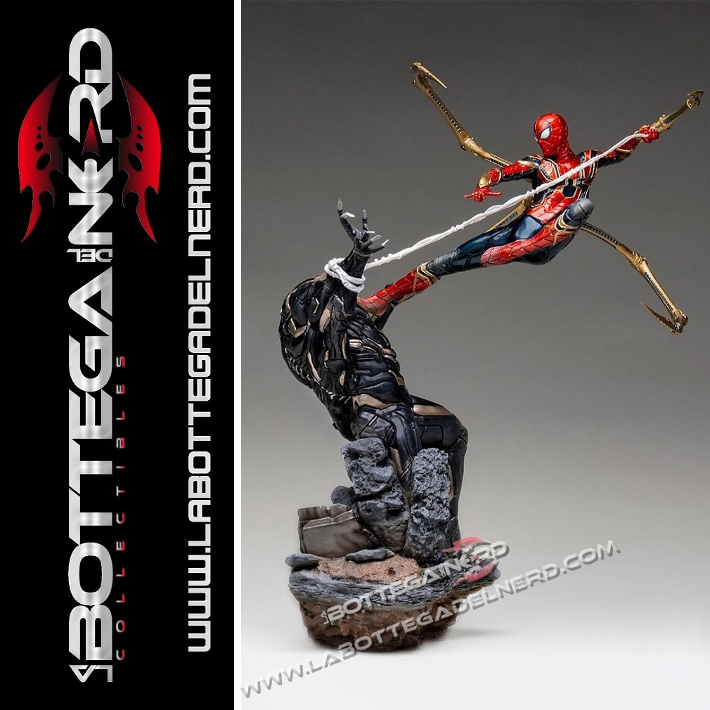Avengers: Endgame - Statua Iron Spider vs Outrider 36cm