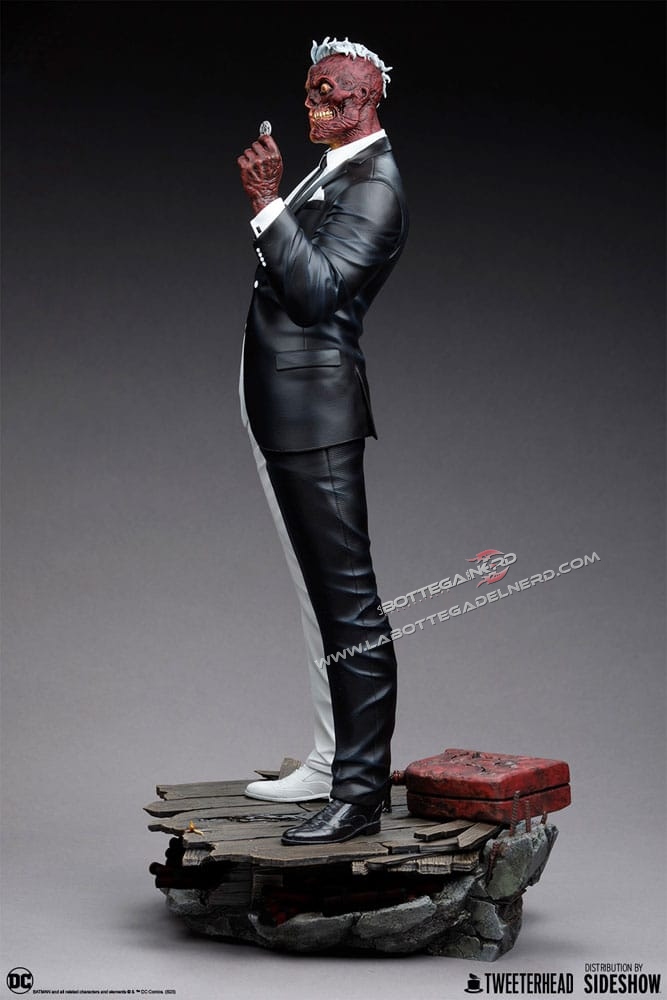 DC Comics - Maquette Statue 1/4 Two-Face (Due Facce) 52cm - immagine 6