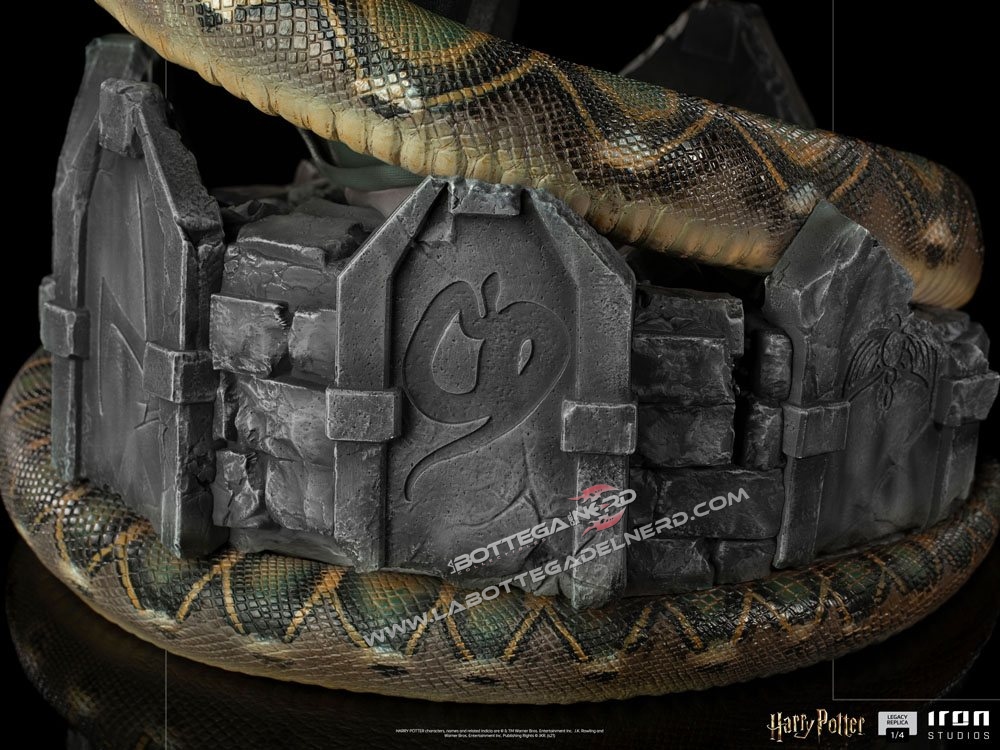 Harry Potter - Legacy Replica Statue 1/4 Voldemort & Nagini 58cm - immagine 8