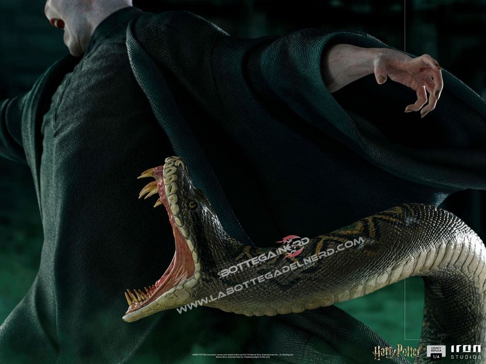 Harry Potter - Legacy Replica Statue 1/4 Voldemort & Nagini 58cm - immagine 6
