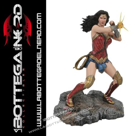 DC Comic - Statua Wonder Woman Bracelets 23cm