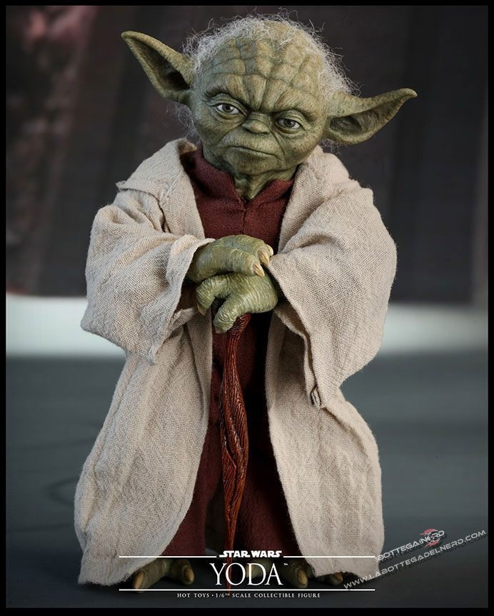 Star Wars Episode II - Action Figure Yoda 14cm - immagine 5