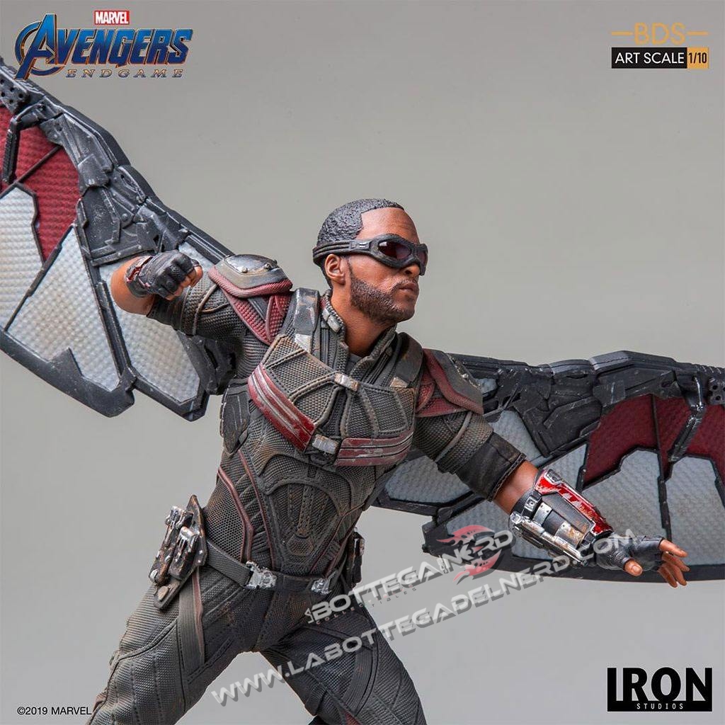 Avengers: Endgame - Statua Falcon 40cm - immagine 4