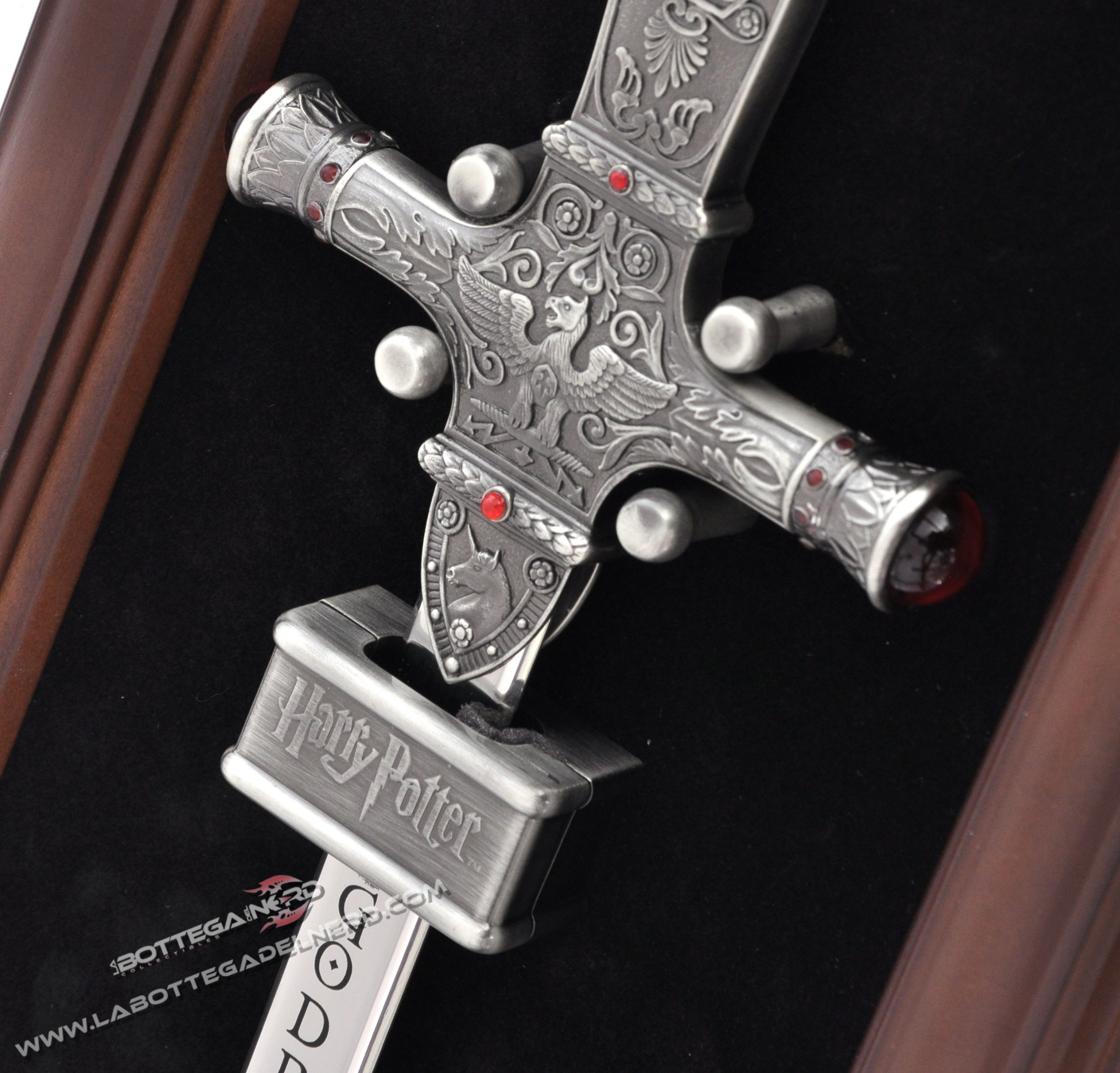 Harry Potter - Replica ufficiale spada Godric Gryffindor - immagine 3