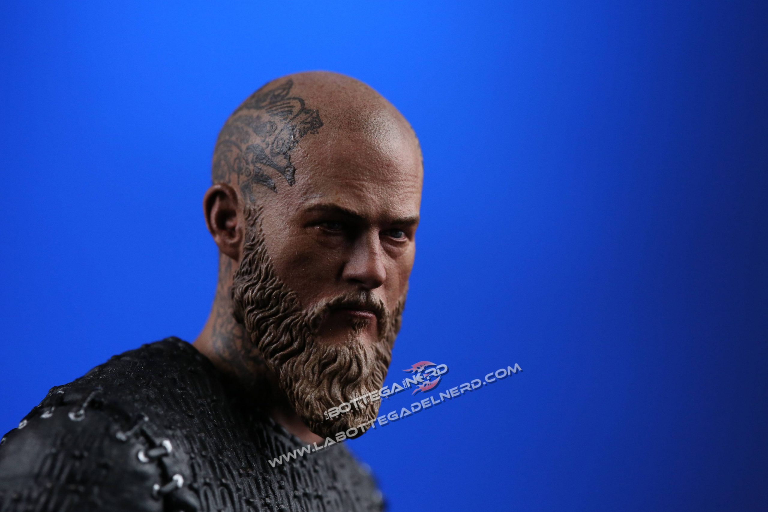 Vikings - Statua Ragnar Lodbrok 23cm - immagine 5