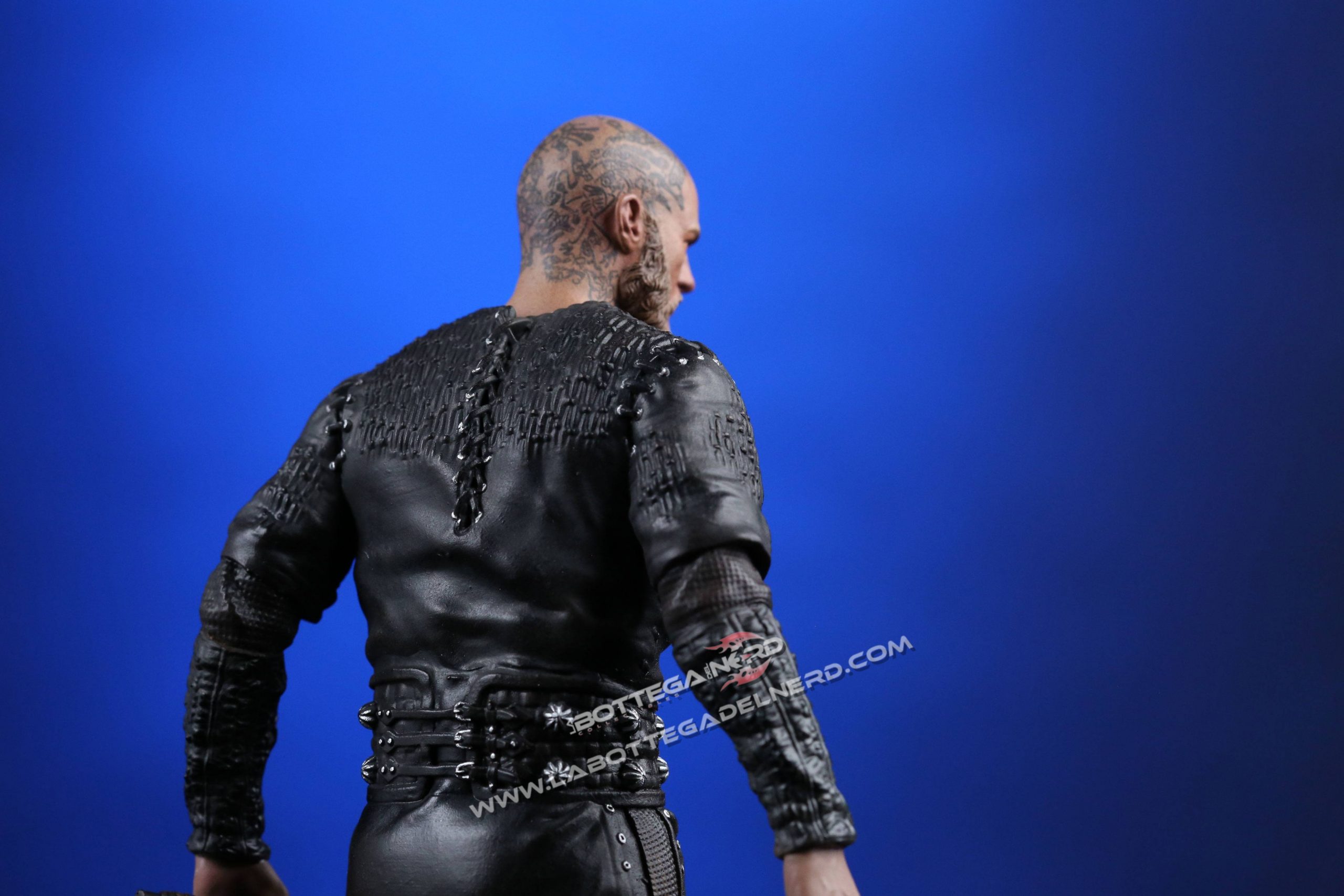 Vikings - Statua Ragnar Lodbrok 23cm - immagine 6